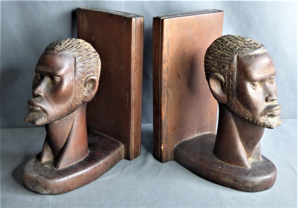 Tribal African Bookends Wood Carving by Kunga Keny: Tribal African Bookends Wood Crvings by Kunga. Measure 9 1/4" tall. Condition: Good