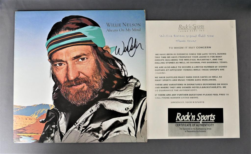 Willie Nelson "Always On My Mind" Signed Album Cov (1 of 3)