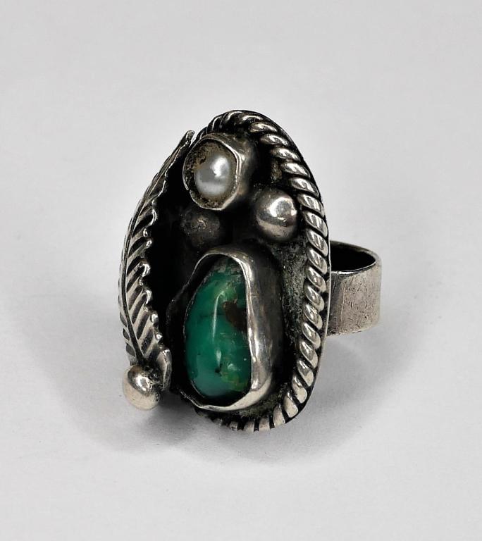 Native American Sterling Silver Ring w/ Turquoise (1 of 4)