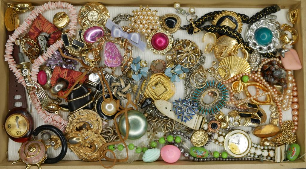 Flat of Crafting Costume Jewelry- Trifari, Beads,: Large flat of crafting jewelry. Includes some really nice brands like Trifari; orphan earrings, some piees missing gemstones etc but overall lots of really lovely items that just need a little love.