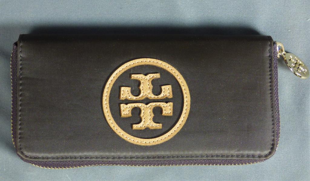 Tory Burch Designer Woman Wallet (1 of 3)