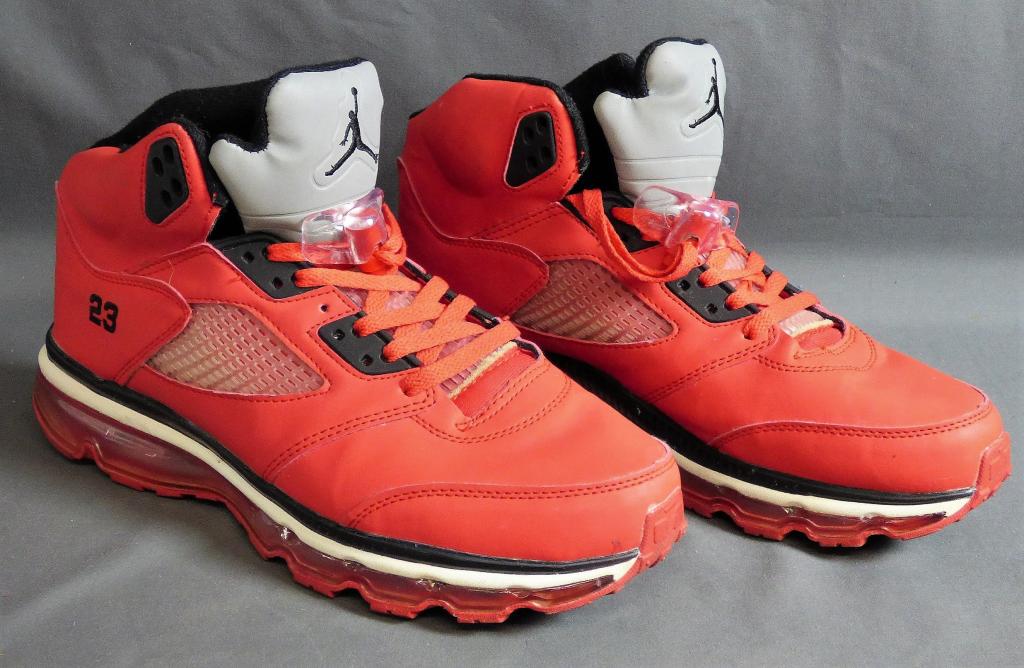 Vintage Nike Air Jordan Red Shoes (1 of 5)