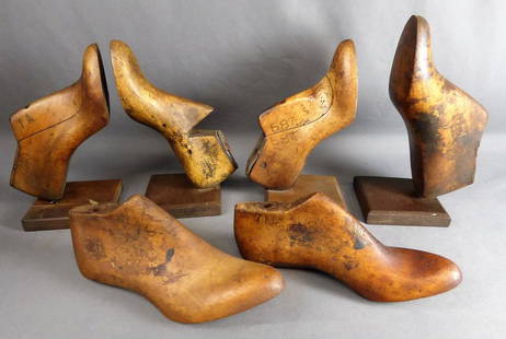 Vintage Wooden Shoe Molds Made into Bookends: 1950's-60's Wooden Shoe Molds. Two Pairs made into Bookends. Condition: Used, normal age related wear