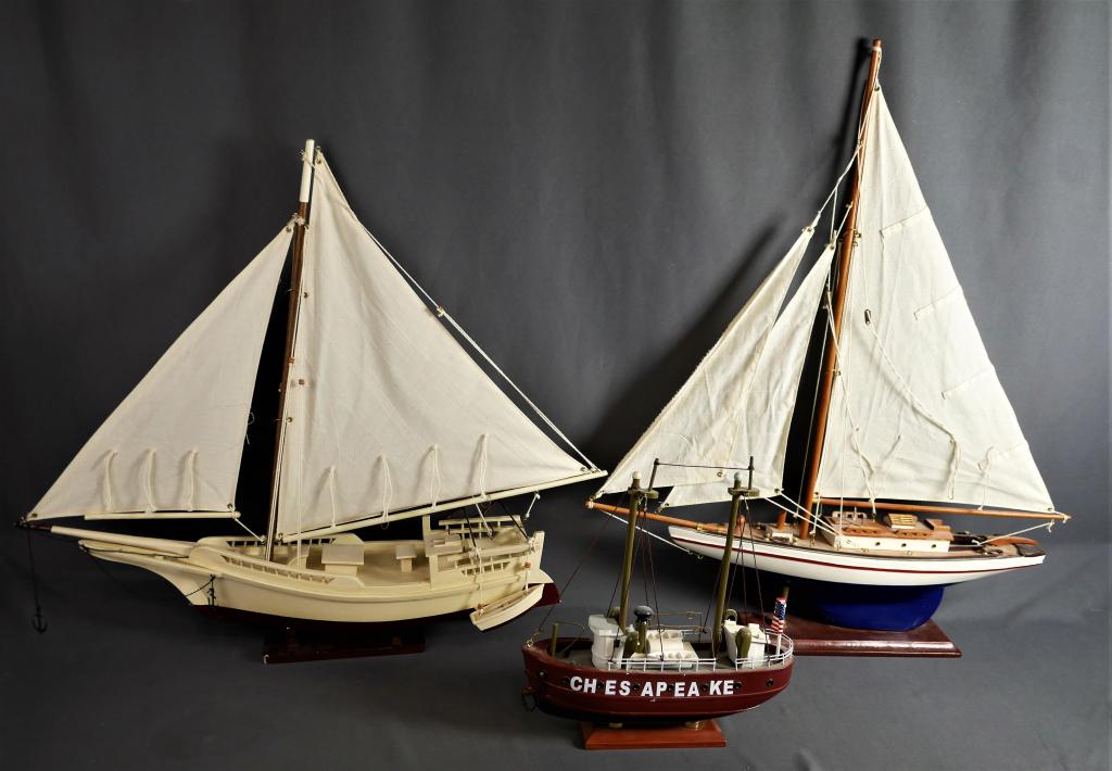 3 Vintage Sailing SHip Wooden Tabletop Models (1 of 9)