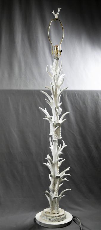 Natural Deer/ Buck Antlers Floor Lamp (1 of 8)