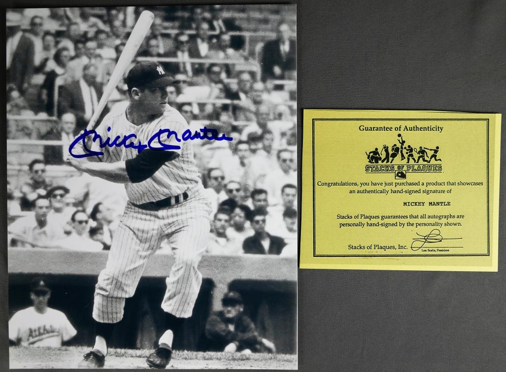 Mickey Mantle Signed 8x10 Baseball Photograph COA (1 of 3)