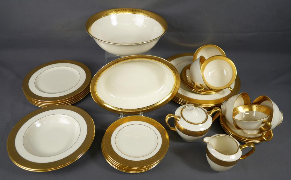 Lenox China- Westchester Dinnerware Service 34 pcs (1 of 16)