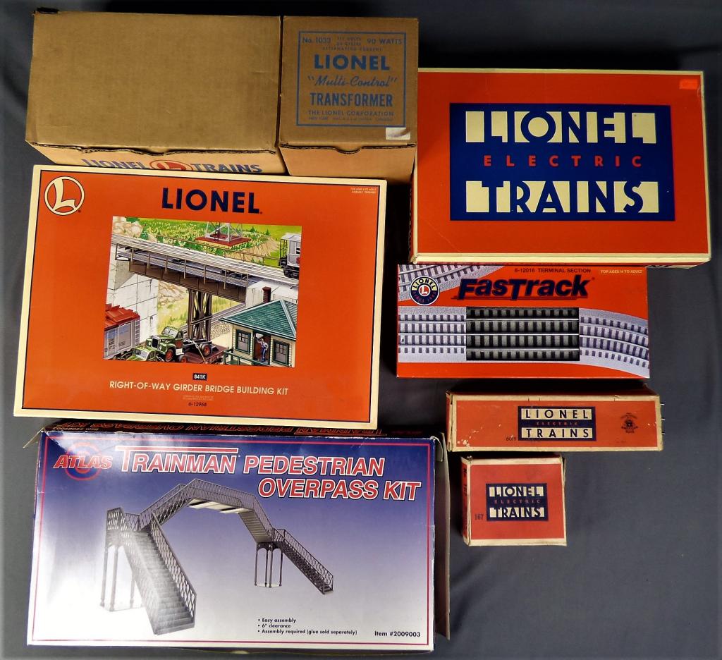 Lionel RR Train Accessories, Bridges, Transformers (1 of 7)