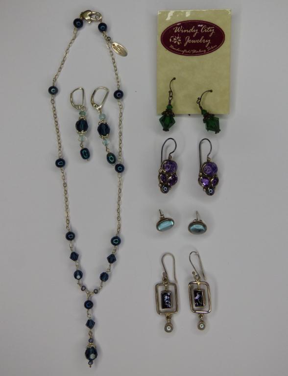 Lenni Navarro Sterling Silver Necklace & Earrings: Group of Sterling Silver Jewelry. Lenni Navarro Necklace and Earrings Set & Four Pairs of Sterling Earrings. Condition: Good