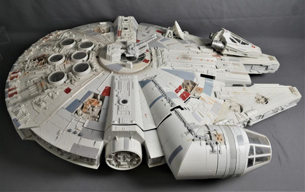 Large Vintage Star Wars Millenium Playset (1 of 7)