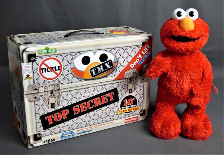Elmo Surprise Tickle Me Elmo In Box Value Fisher Price Tickle Me