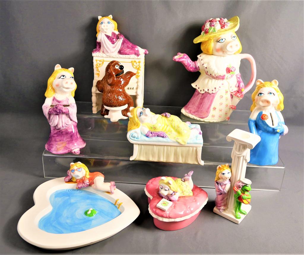 Jim Henson's Muppet Miss Pigy Ceramic Assortment: Jim Henson's Muppet Miss Pigy Ceramic Assortment by Sigma. 8 pieces. Higherst piece is approx. 10" tall. Good Condition.