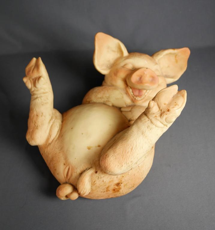 Artefice Ottanata D. Esposito Pig / Hog Sculpture: Artefice Ottanta by D. Esposito. Large Pig Sculpture. Made in Italy. Measures 11 1/2" 12" x 7". Good Overall Condition, one minor chip on ear