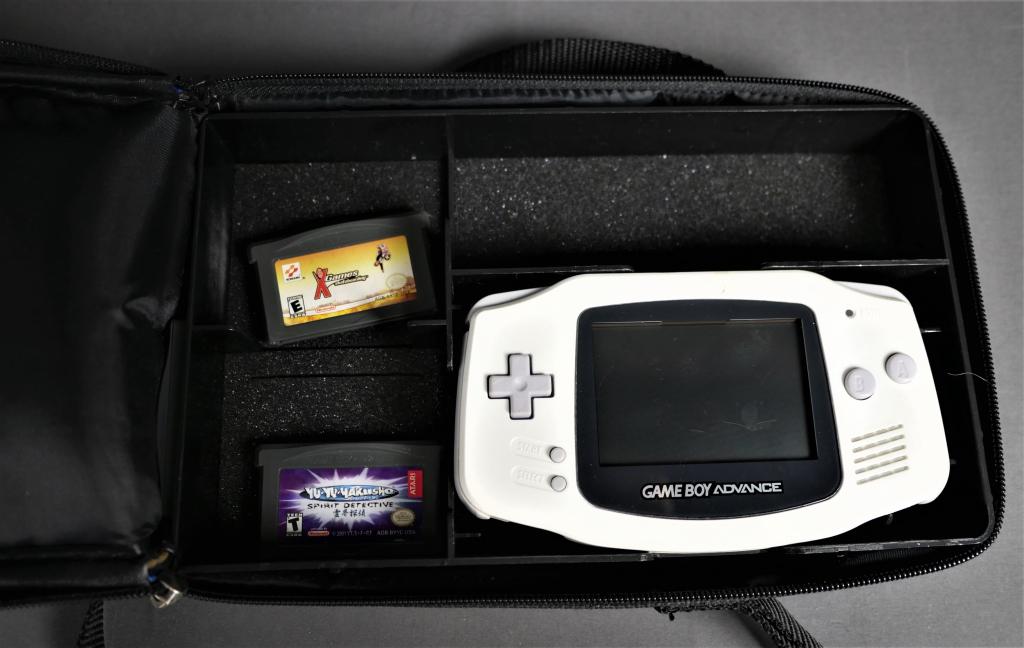 Game Boy Advance Console AGB-001 w/ 2 Games & Case: Game Boy Advance Console AGB-001 with 2 Games & Case. Good overall condition. Untested.