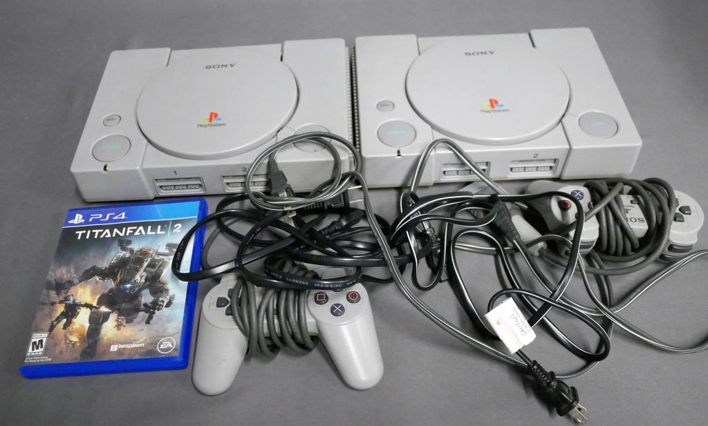 Two Sony Playstation Video Game Consoles & PS4 Gam (1 of 5)