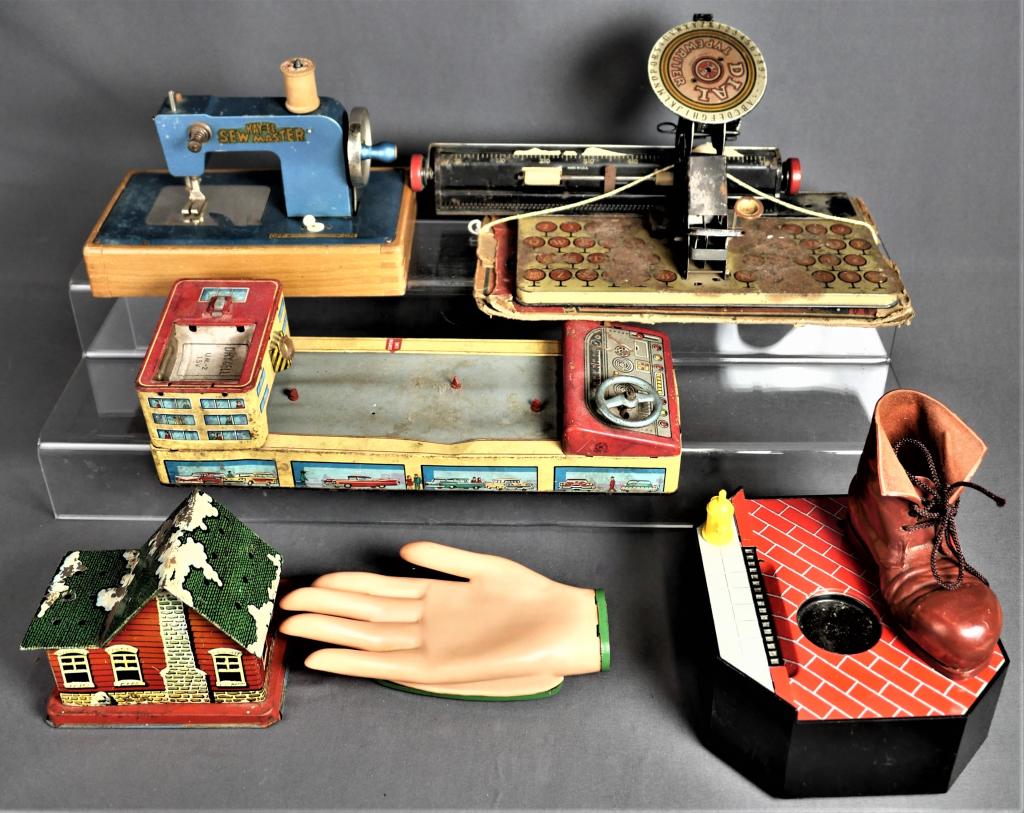 Vintage Toys- Kay EE Sew Master, Marx Typewriter (1 of 12)