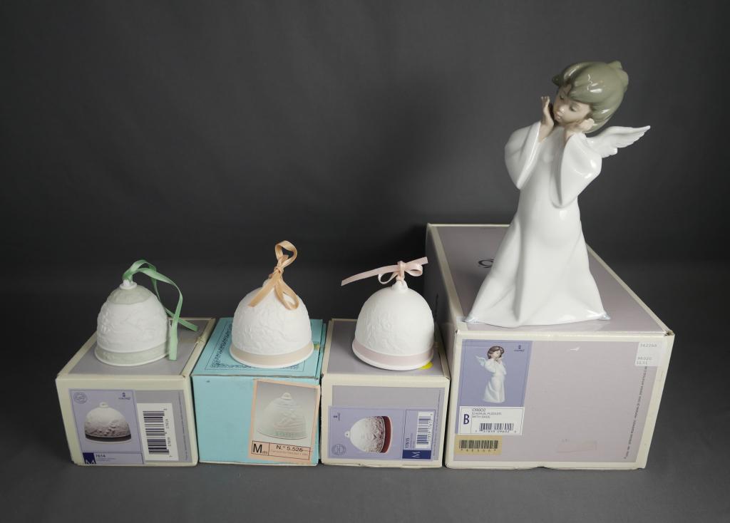 Lladro Puzzled Cherub Figurine & Christmas Bells (1 of 6)