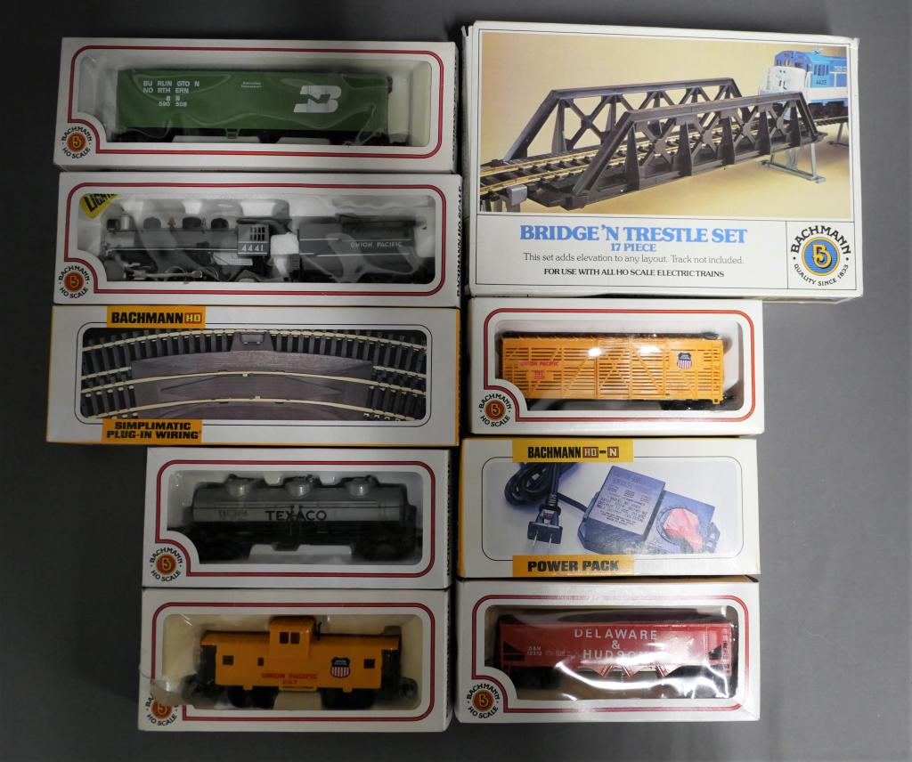 Vintage Bachman HO Scale Railroad Train Cars (1 of 3)