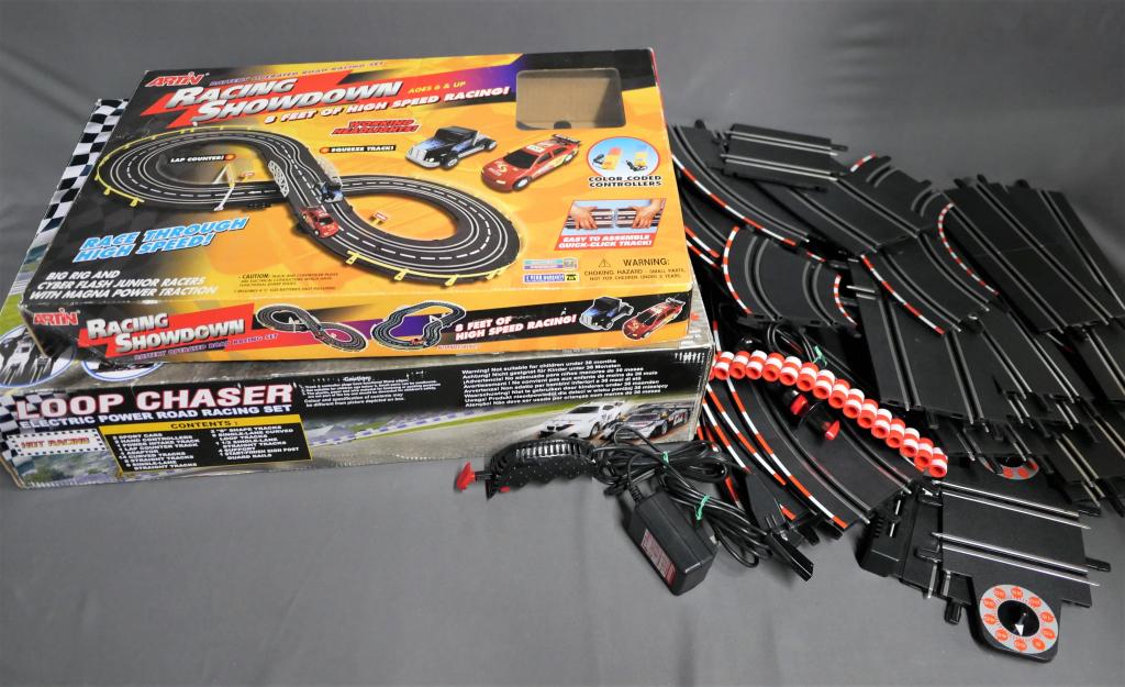 Racing Showdown & Loop Chacer Toy Race Sets (1 of 4)