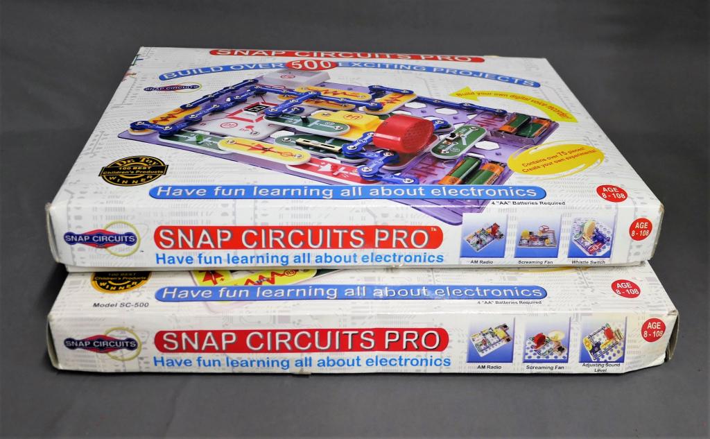 Snap Circuits Pro Sc-500 Electronic Games (1 of 2)
