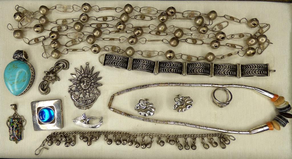 Group of Vintage Jewelry- Necklaces, Bracelets, Rn: Lotof Vintage Jewelry- Necklaces, Bracelets, Rings, Pendants, Earrings. All appear to be in good overall condition.