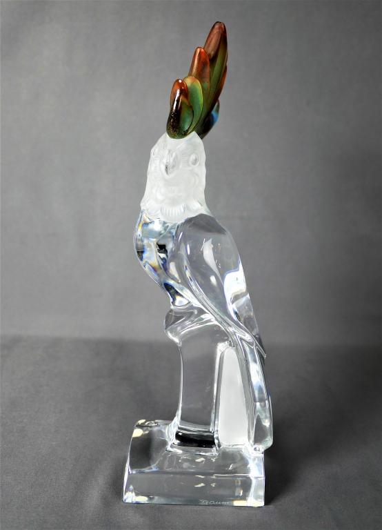 Daum France Large Crystal Glass Parrot Cockatoo: Daum France Large Crystal Art Glass Parrot Cockatoo Sculpture. Signed on base. Measures 14 1/2" x 4" x 3". Good Condition with no chips, cracks or repairs.