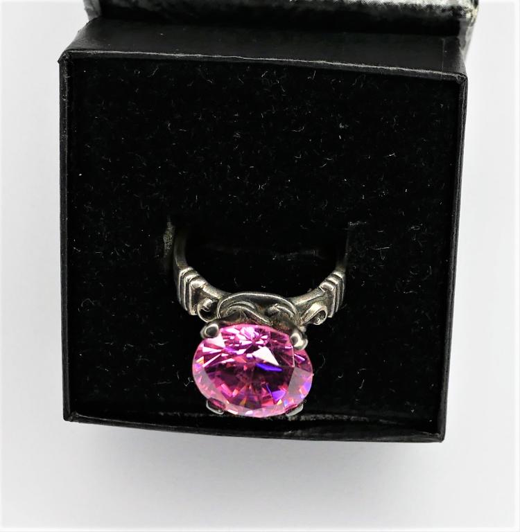 Sterling Silver Solitaire Ring w/ Purple Stone: Sterling Silver Solitaire Ring with purple Cubic Zirconia Stone. Size- 6. Good Condition.
