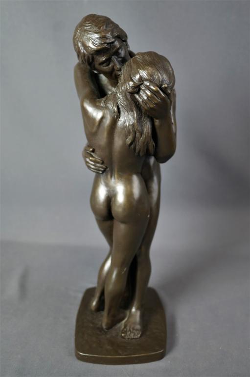 Roland Chadwick "Adam & Eve" Kissers Sculpture: Roland Chadwick "Adam and Eve" Kissers Sculpture by Heredities. Measures 13" tall. Good Condition.