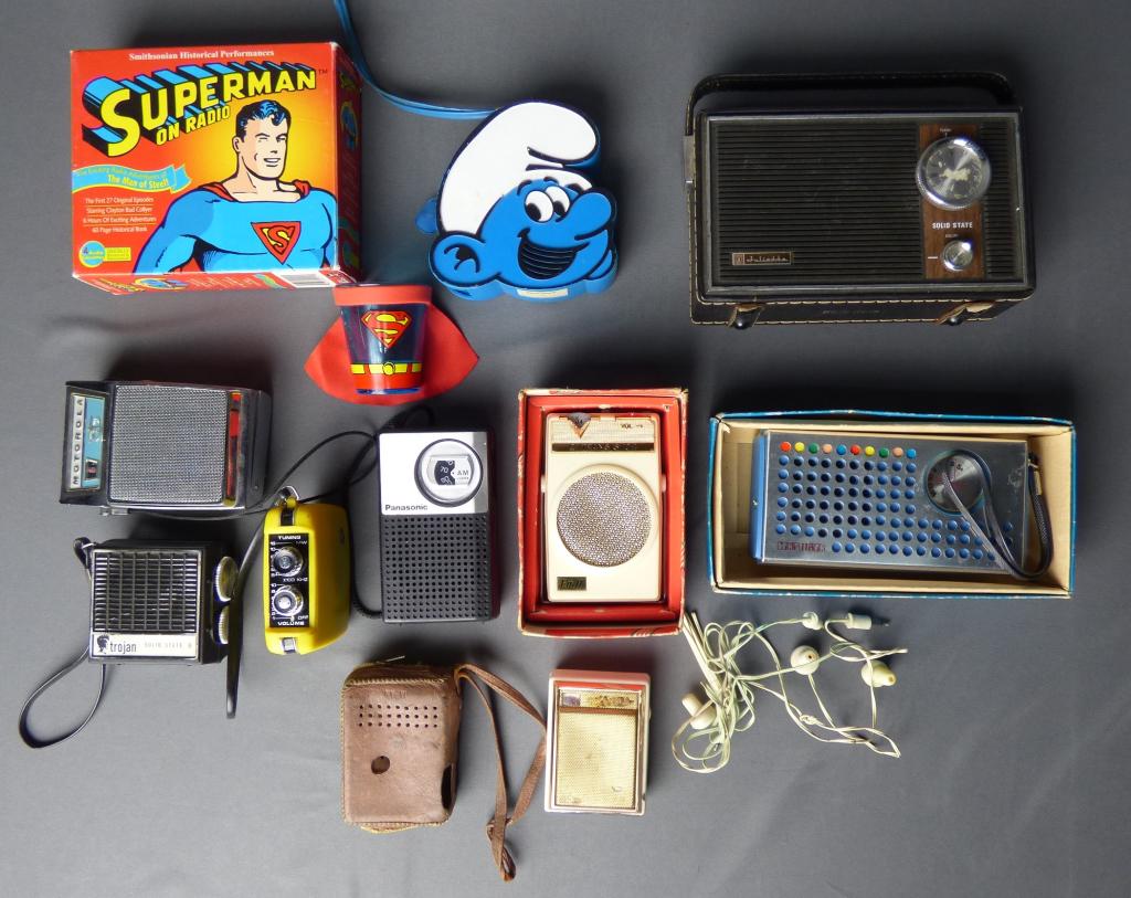 Group of Vintage Transistor Radios (1 of 6)
