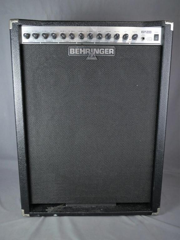 Behringer KX1200 Keyboard AMP Amplifier (1 of 5)