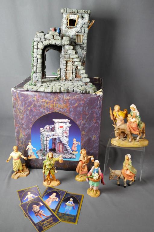 Fontanini Nativity VIllage "Inn" Building & 5" Fig: Fontanini Nativity VIllage "Inn" Building & 5" Figures. Condition: Good