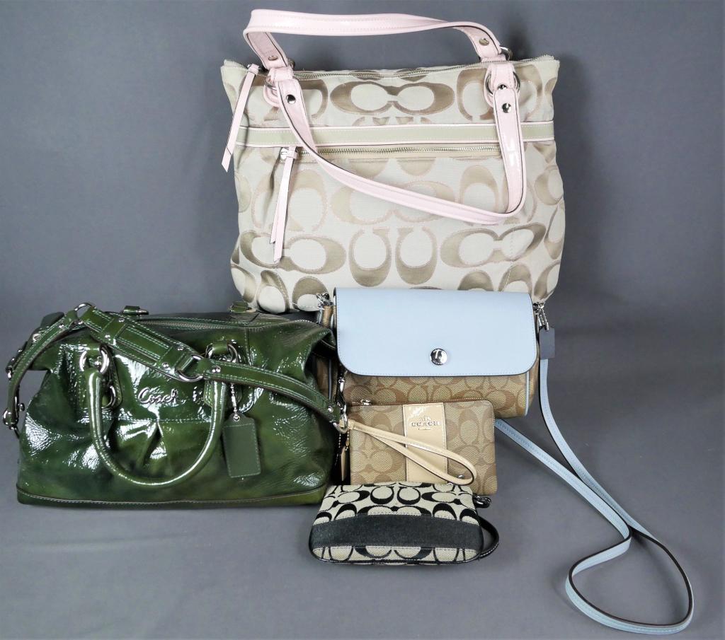 Coach Ladies Designer Handbags/ Purses/ Wallets (1 of 12)