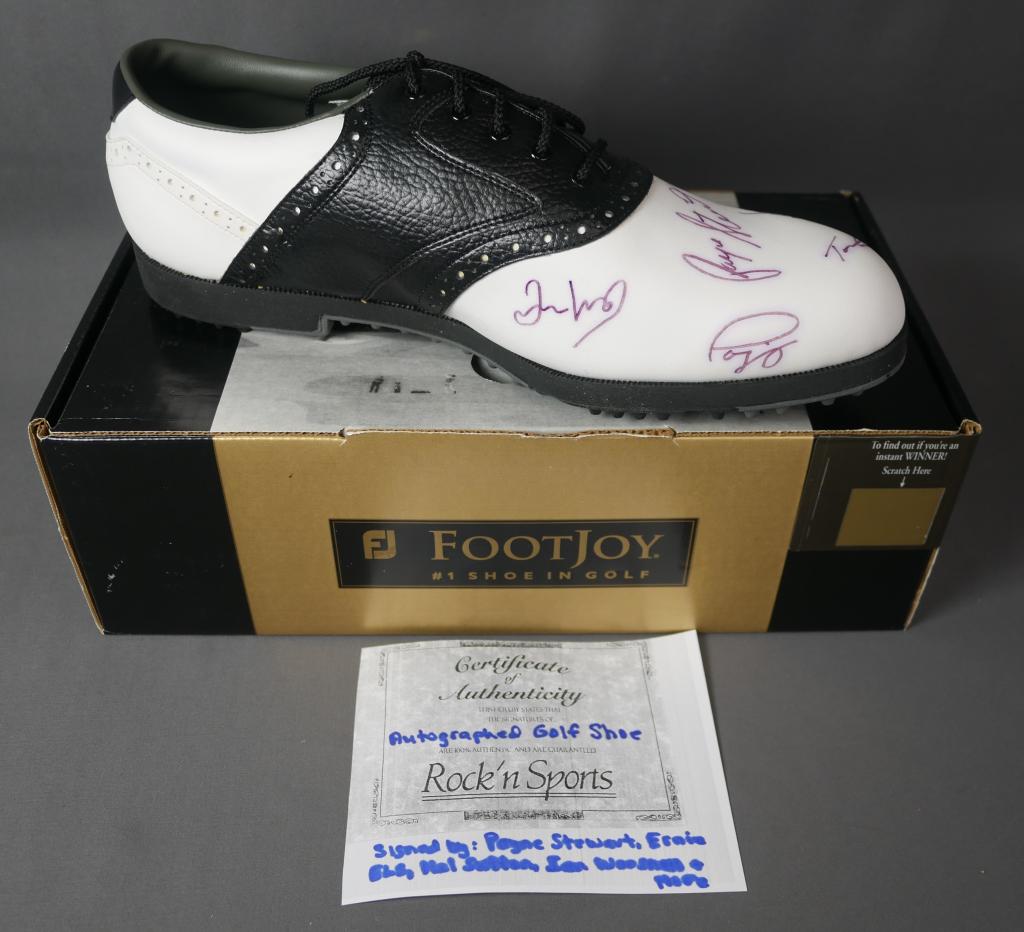 Autographed Golf Shoe- Payne Stewart, Ernie Els, H: Signed Autographed Golf Shoe- Payne Stewart, Ernie Els, Hal Sutton, Ian Woosnam+ more!. Comes with Certificate of Authenticity. Condition: Good. We truly believe that this item is authentic, but Esqui