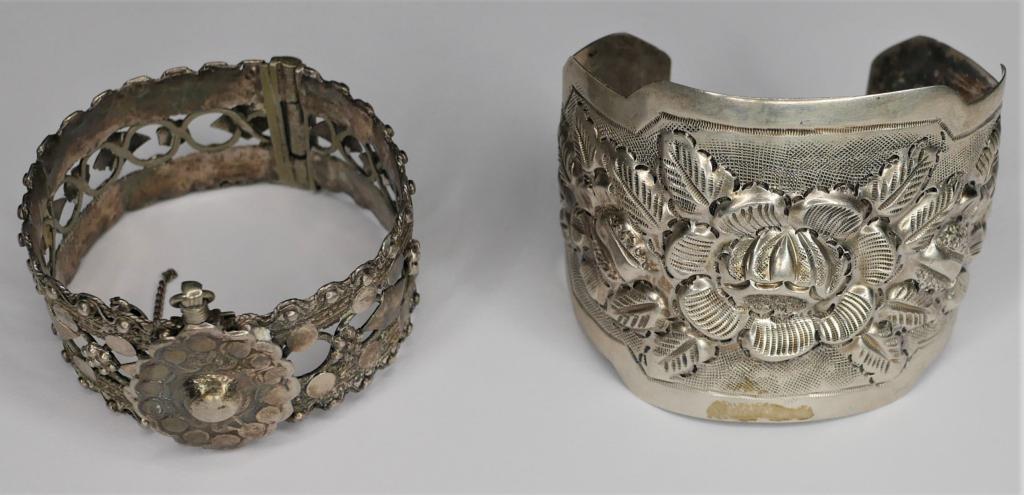 Two Massive Sterling Silver Ornate Cuff Bracelets (1 of 5)