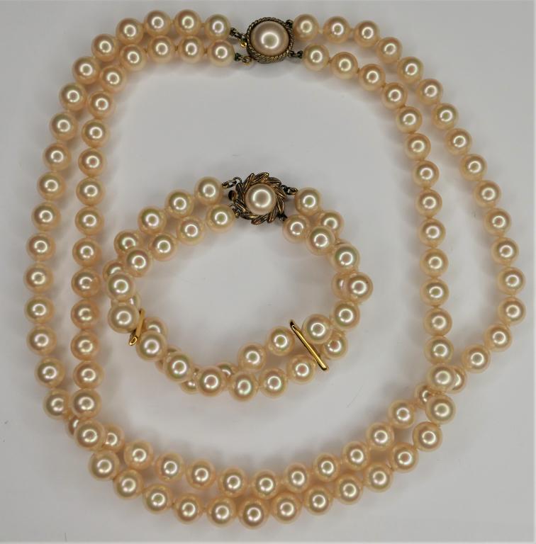 Vintage Chinese Pearls Necklace & Bracelet w/ Silv: Vintage Chinese Pearls Necklace & Bracelet with Sterling Clasps. Necklace is 16" long, bracelet- 7". Good Condition.