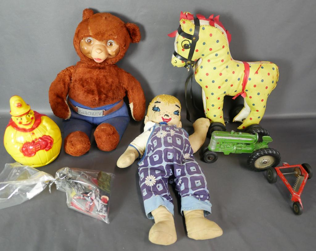 Vintage Soft Toys incl. Smokey the Bear & Die-Cast (1 of 4)