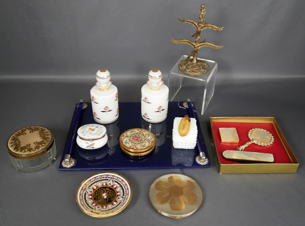 Antique & Vintage Vanity/ Dresser Collectibles- Pr: Antique & Vintage Vanity/ Dresser Collectibles. Vintage Cobalt BlueDresser Tray, Perfume Bottles; Compacts, Powder Boxes, etc... All are in good condition.