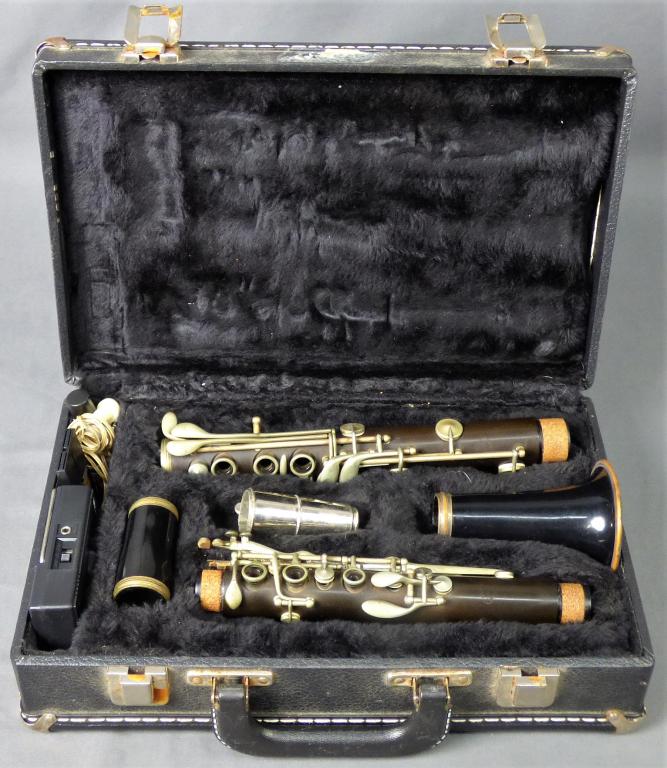 Vintage C. G. Conn Clarinet in Original Case: Vintage C. G. Conn Clarinet in Original Hard Case. Good overall condition, untested.