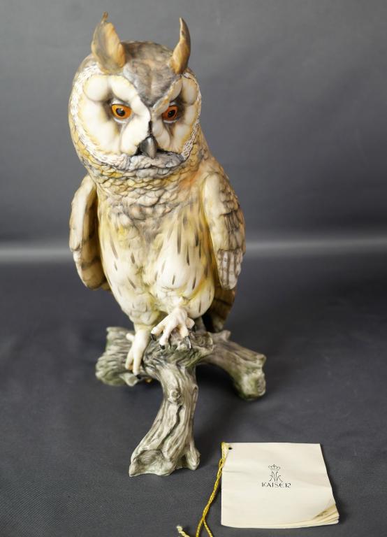 Kaiser Horned Owl Limited Edition Bird Figurine: Kaiser Horned Owl Limited Edition Bisque Porcelain Figurine in full color. #676 out of 1500. 10" tall. Good Condition with original tag.