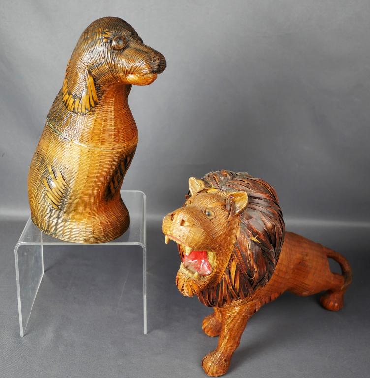 Zhejiang Handcrafts Wicker Woven Lion & Dog Sculp: Vintage Chinese Zhejiang Handcrafts Wicker Woven Lion and Dog Sculptures. Measure 13" & 9 1/2" tall. Good Condition