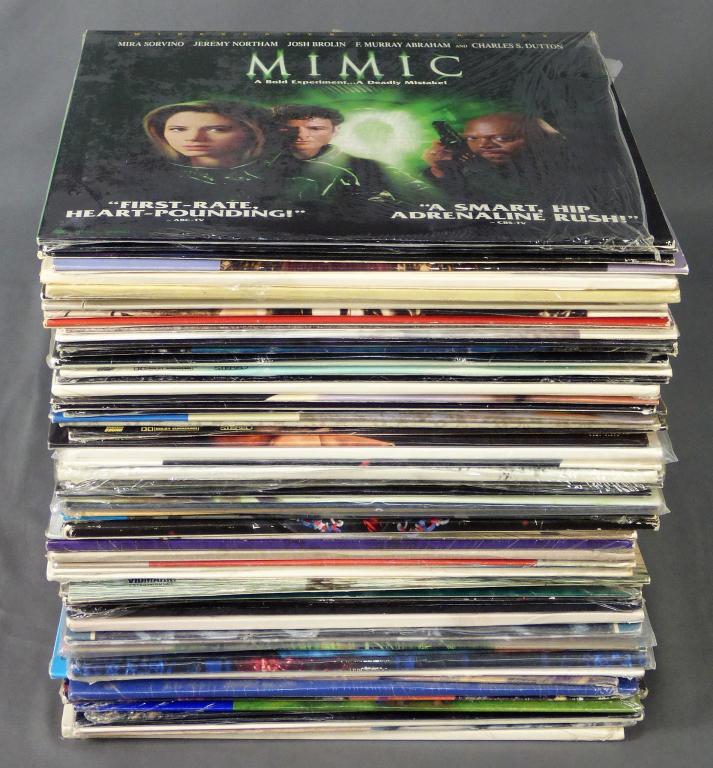 Large Lot of Vintage Movie Laser Discs (1 of 13)