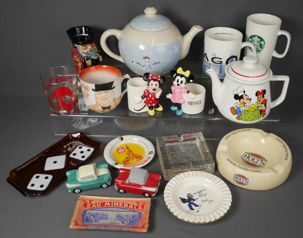 Vintage Ashtrays, Cups, Mugs, Teapots, Trays: Vintage Ashtrays, Cups, Mugs, Teapots, Trays.All in good condition.