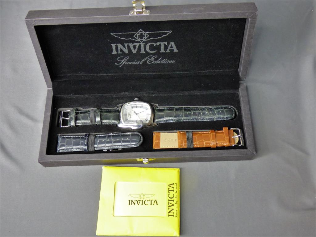 Invicta Lupah Tritnite Special Edition Wrist Watch (1 of 4)