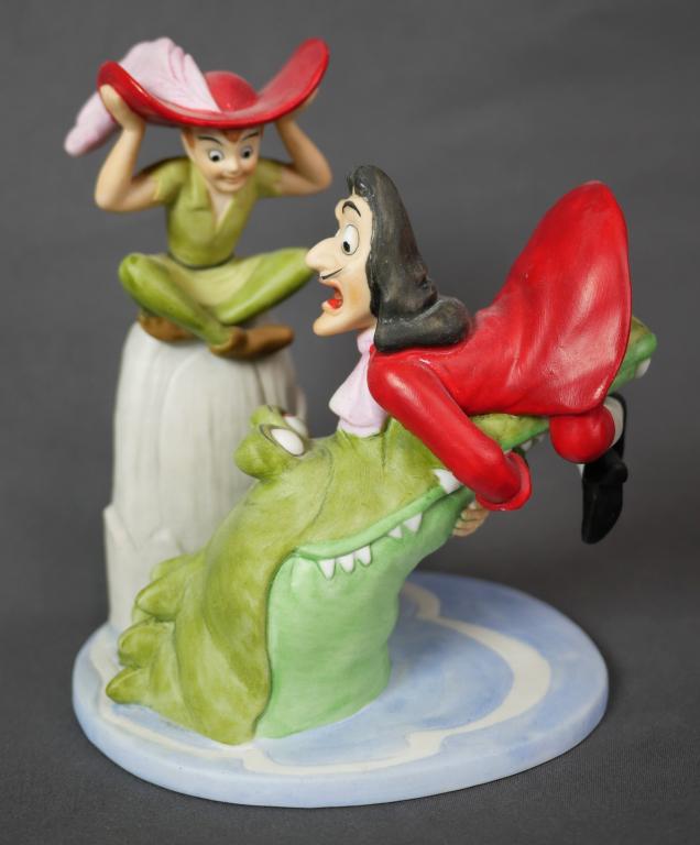 Disney's Magic Memories- Peter Pan LE Figurine (1 of 6)
