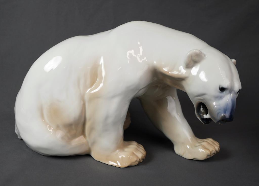 B&G Bing & Grondahl Large Polar Bear Figurine 1857 (1 of 8)