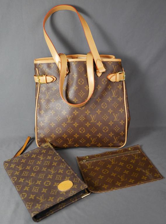 Louis Vuitton Ladies Tote Bag, Notebook Cover & Po (1 of 7)