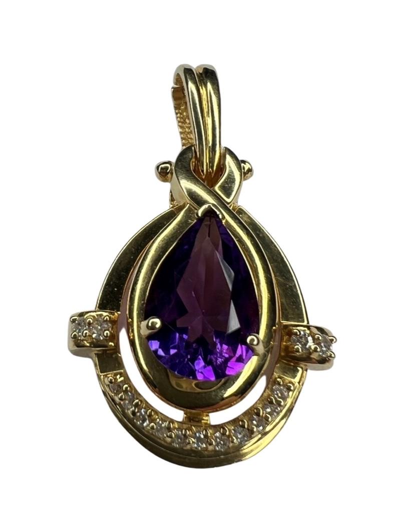 Large 14k Gold Pendant w/ Sapphire & Diamonds (1 of 7)