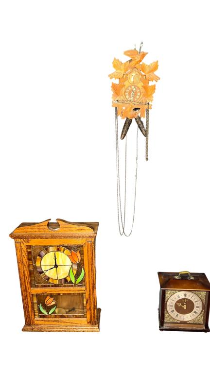 Vintage Mantel & Cuckoo Cloks- Elgin, Stained Glas (1 of 10)