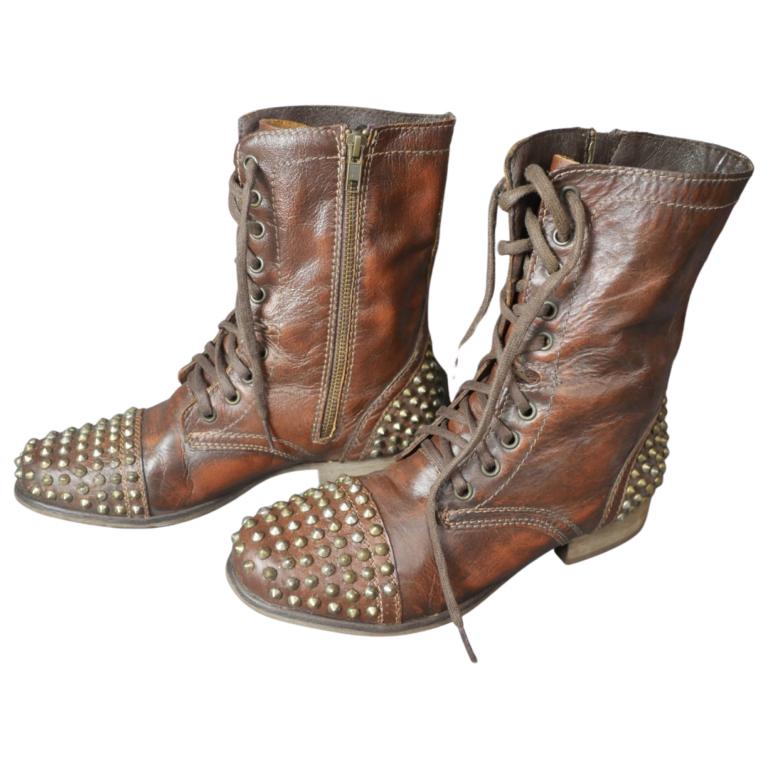 Steve Madden Tarnney Ladies Leather Boots Sz 9: Steve Madden Tarnney Ladies Leather Boots. Size-9. Good slightly used condition, with original box