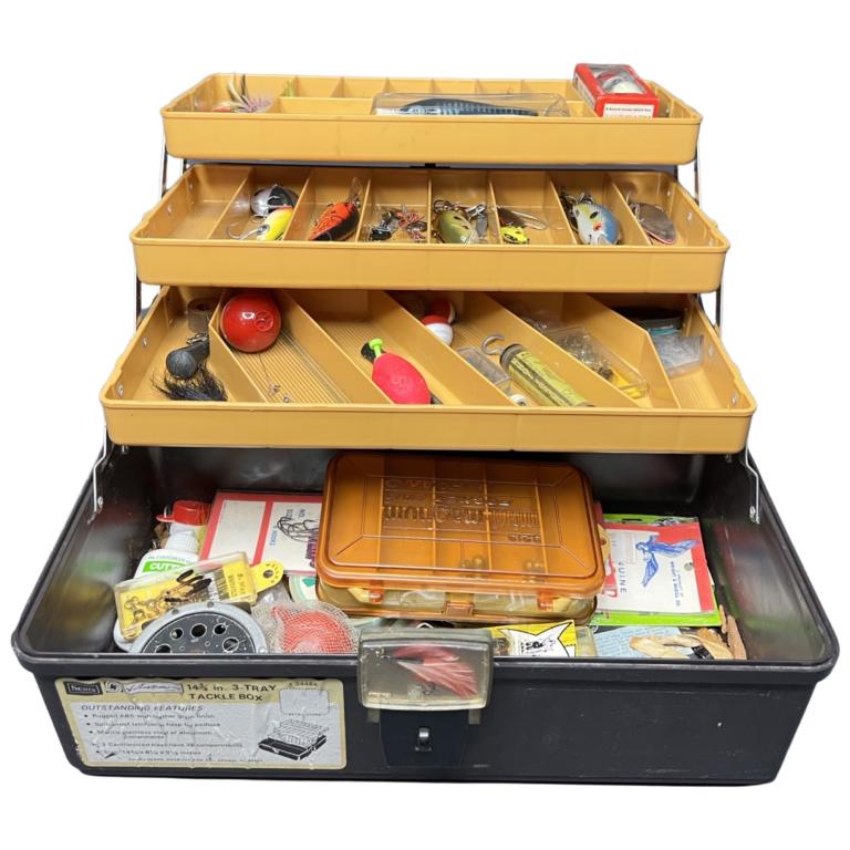 Vintage Fishing Tackle Box w/ Lures & Baits: Vintage Fishing Tackle Box filled with Lures, Baits & Accessories.